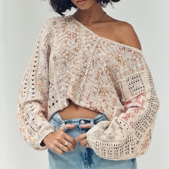 Free People Sweaters - Free People V-Neck Cropped Linen Blend RainSong Off-Shoulder Cropped Sweater NWT